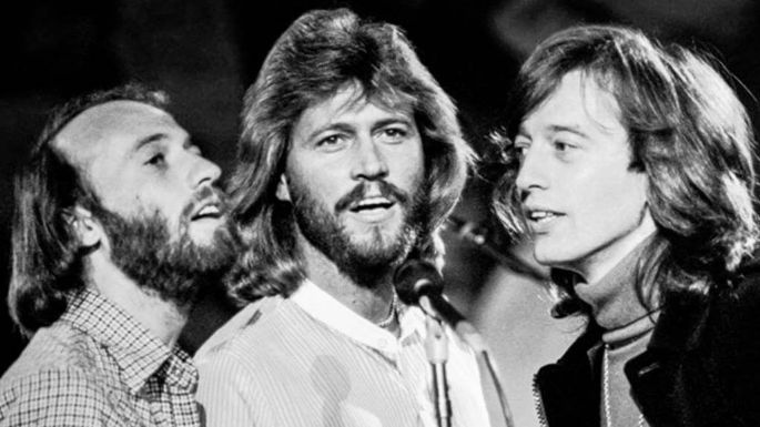 ¡Nostalgia setentera! Los Bee Gees están de regreso en un álbum country a cargo de Barry Gibb