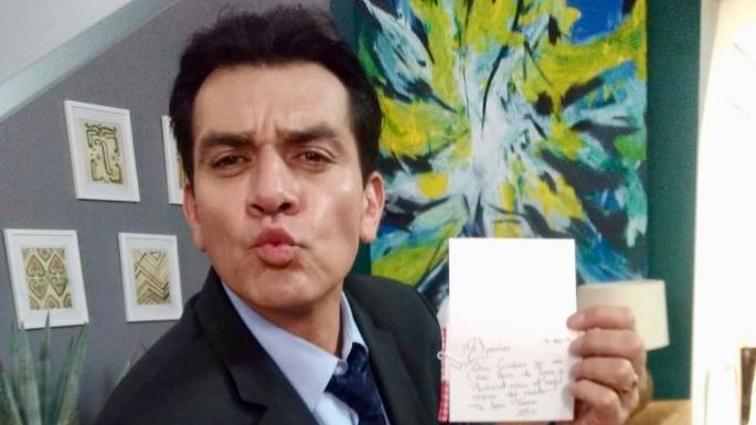 ¡Ya usa bastón! Fanáticos se preocupan por el estado del actor de Televisa, Jorge Salinas