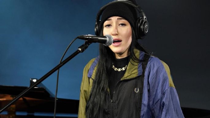 Noah Cyrus llora de emoción al enterarse que está nominada para los Grammy 2021