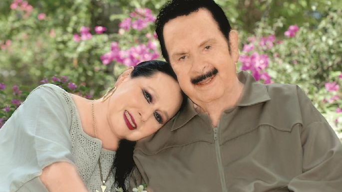 La familia Aguilar despide a Flor Silvestre con banda y mariachi