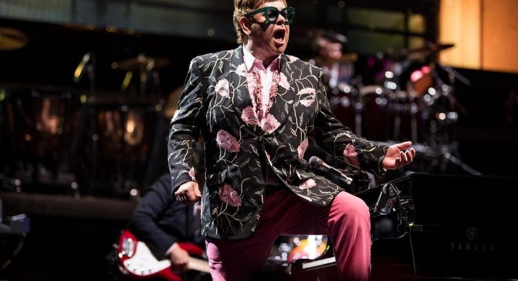 Elton John reconoce que no sabe que pasará con su carrera musical tras la pandemia