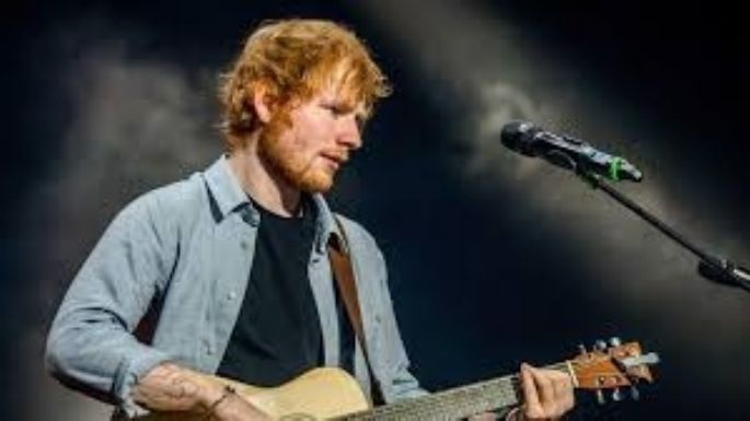 Ed Sheeran consciente a sus fans con una sorpresa navideña y estrena su sencillo 'Afterglow'