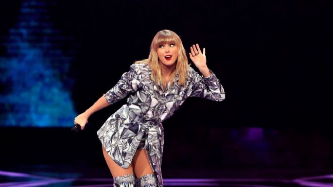 Taylor Swift vende 10 mil descargas de su primer disco regrabado