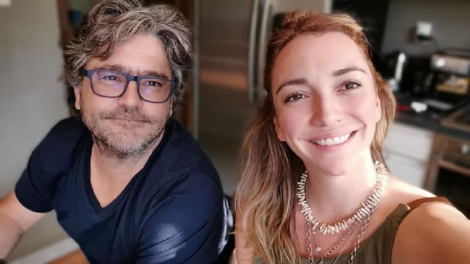 Regina Blandón comparte foto navideña en compañía de su novio el actor Martín Altomaro