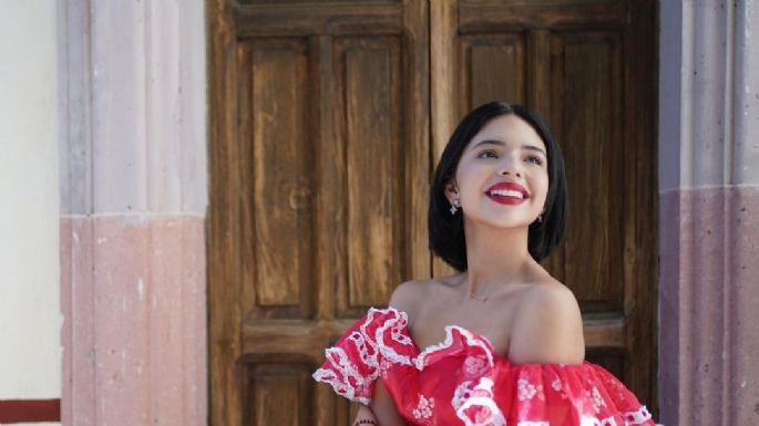 Angela Aguilar causa furor en Instagram por atuendo de 'Dorothy' en 'El mago de Oz'