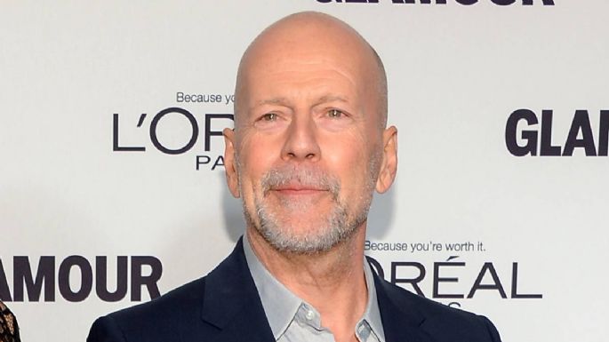 Tras escándalo, Bruce Willis se arrepiente de no usar cubrebocas