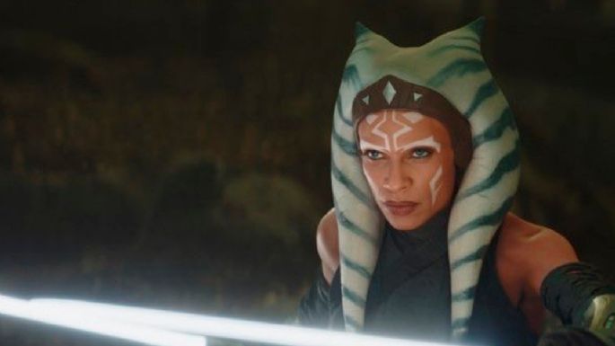 Rosario Dawson comparte un divertido video donde muestra su transformación en 'Ahsoka Tano'