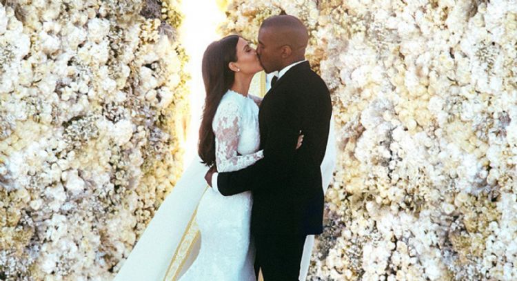Kim Kardashian se casa de nuevo con Kanye West frente miles de personas