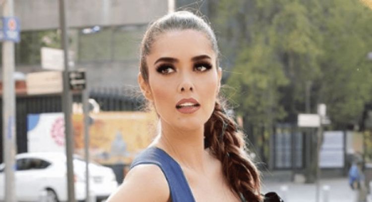 Marlene Favela saca el glamour y posa con encantador bañador azul en Instagram