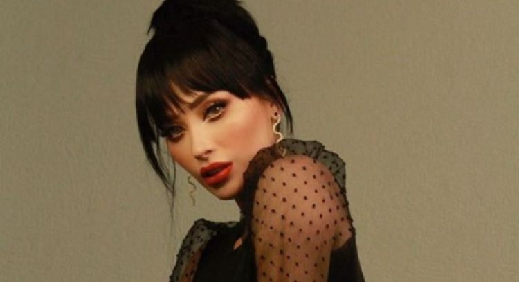 Brenda Zambrano seduce a sus seguidores al posar con elegante look negro