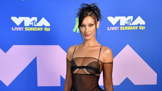 Bella Hadid impacta al lucir este bikini body en una playa paradisiaca