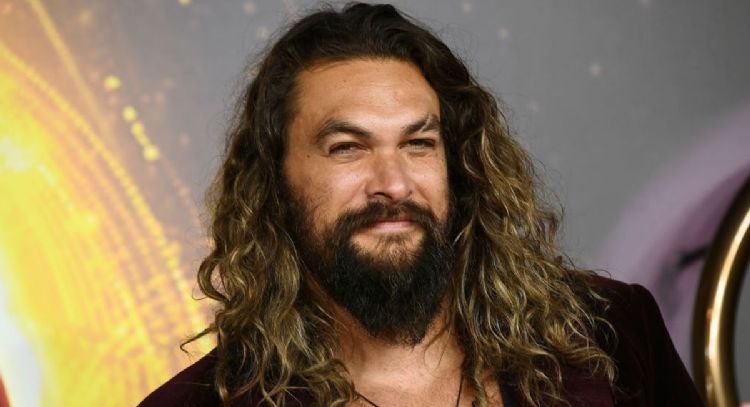 Jason Momoa da positivo a Covid-19 en plena grabación de 'Aquaman'