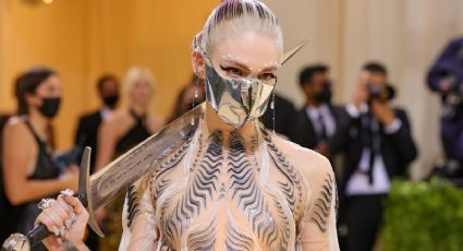 ¡Increíble! Grimes forma un grupo con inteligencia artificial