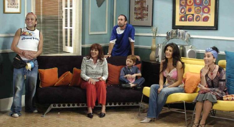 La serie 'Vecinos' de Televisa, por ausencia de Octavio Ocaña, reescribirá varios capítulos