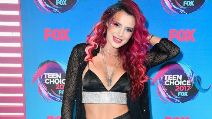 Bella Thorne roba suspiros con minivestido rojo