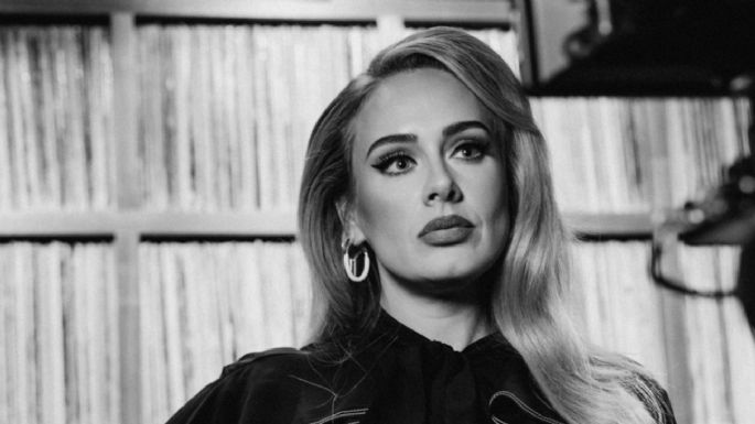 Adele rompe en llanto en pleno concierto; Esta es la poderosa razón