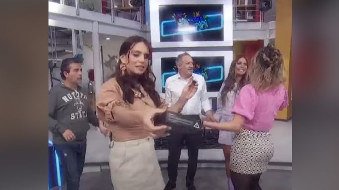 Galilea Montijo arma tremendo berrinche en vivo de 'Hoy' y abandona foro de Televisa