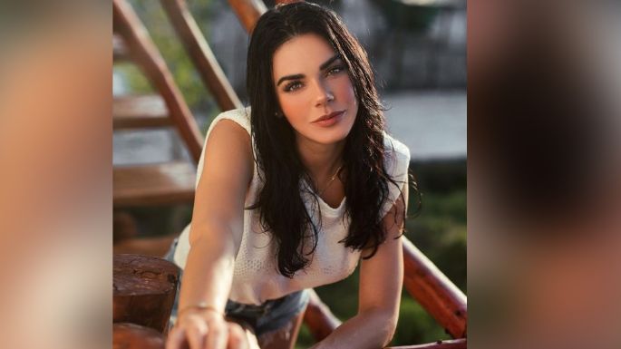 Livia Brito posa con encantador look blanco y roba suspiros en Instagram