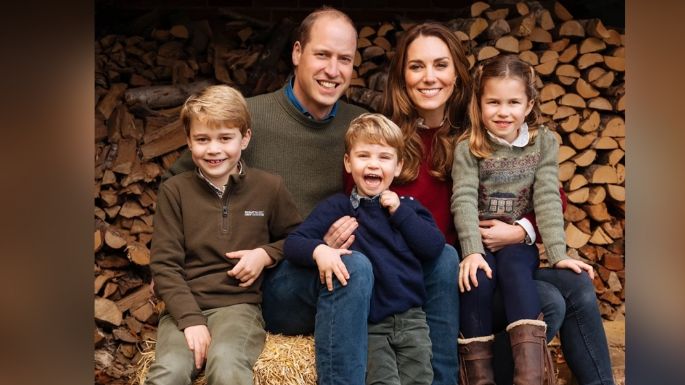 Príncipe William y Kate Middleton muestran su postal navideña; George, Charlotte y Louis enternecen