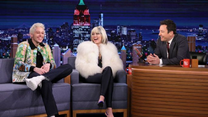 Miley Cyrus le da serenata a Pete Davidson y expone detalles de su romance con Kim Kardashian