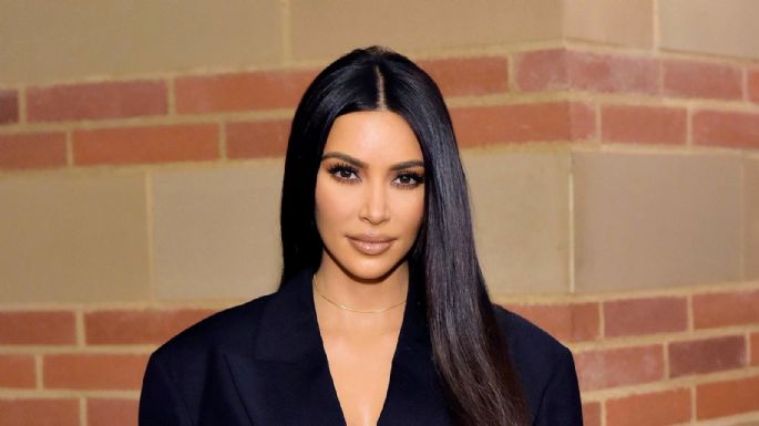 Kim Kardashian posa con atrevido bikini negro y sube la temperatura en Instagram