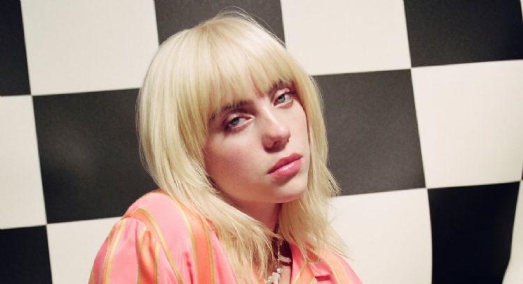 Billie Eilish impacta al revelar que comenzó a ver contenido para adultos desde los 11 años