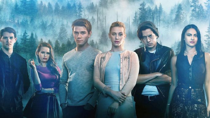 Estrella de la serie 'Riverdale' sorprende al mostrar en redes sociales su inesperada boda