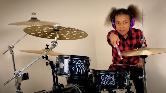 La niña baterista Nandi Bushel hace un sorprendente cover de 'Happier Than Ever' de Billie Eilish