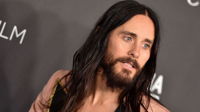 FOTO: Jared Leto celebra su cumpleaños 50 al presumir su trabajado abdomen de veinteañero