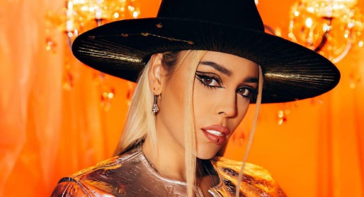 FOTO: Danna Paola vuelve a Instagram y deleita a sus seguidores con este encantador 'look' negro