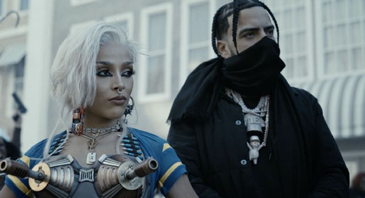 Mira Doja Cat lucir un espectacular atuendo para su nuevo video musical junto a French Montana