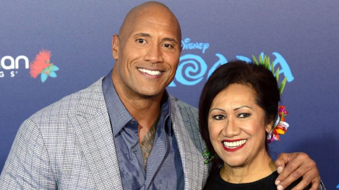 ¡Rudo y sensible! Dwayne Johnson canta junto a su madre esta tierna canción en 'The Tonight Show'