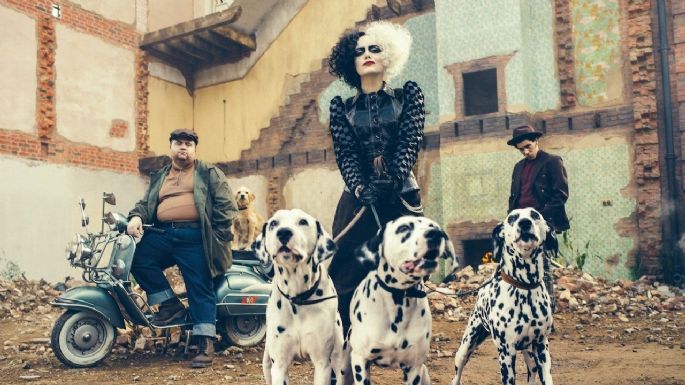 Emma Stone se convierte en la villana más glamurosa de Disney con el nuevo trailer de 'Cruella'