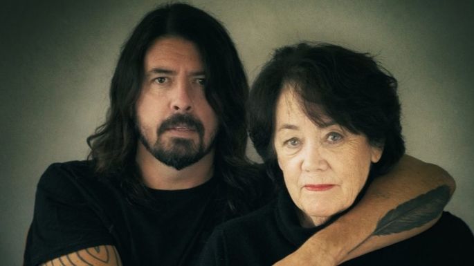 Dave Grohl de Foo Fighters conducirá un nuevo programa musical de Paramount + junto a su mamá