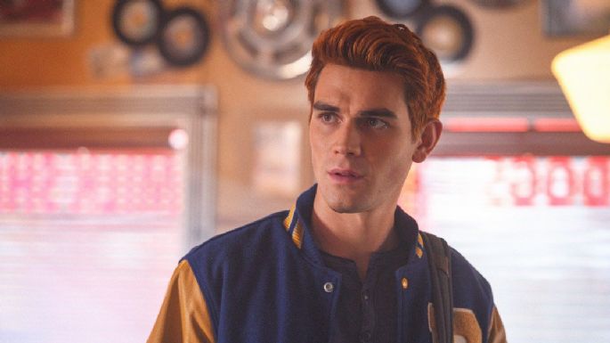 KJ Apa arremete contra producción de 'Riverdale'; hasta la comparó con estar en la cárcel