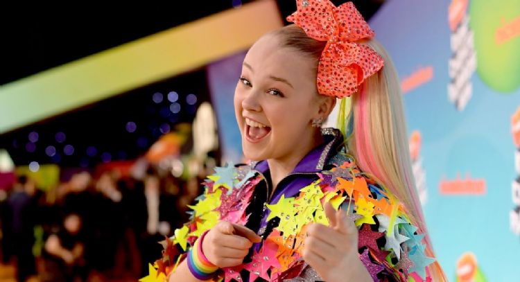Jojo Siwa desconsolada revela que su cachorro fue asesinado de manera trágica; esto es lo que pasó