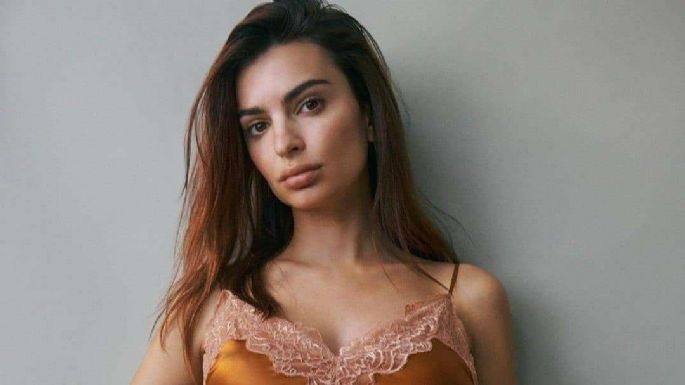 ¡Sin Nada puesto! La modelo Emily Ratajkowski presume su embarazo con impactantes fotos