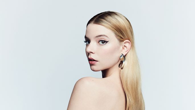 Anya Taylor-Joy cautiva durante los Globos de Oro con su vestido de más de 1 millón de diamantes