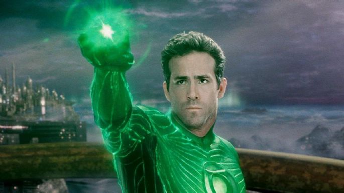 Ryan Reynolds ve 'Linterna Verde' por primera vez y reacciona de esta divertida manera en Twitter