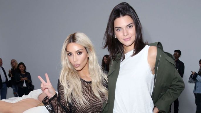 En campaña para KKW, Kendall Jenner y Kim Kardashian lucen como gemelas