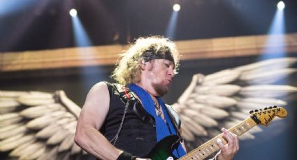 El guitarrista de Iron Maiden revela que están preparando algo "muy emocionante"