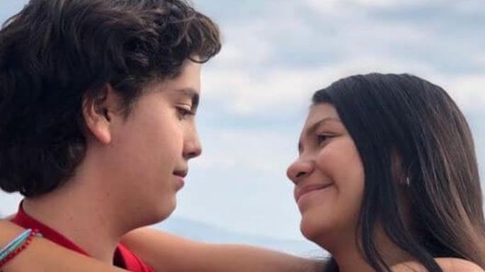 José Emilio Fernandez, hijo de Mariana Levy, celebra en redes el primer aniversario con su novia