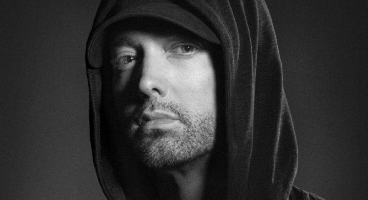 Así luce la hija adolescente de Eminem y roba miles de suspiros