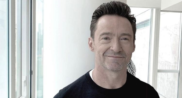 Hugh Jackman preocupa a sus fans al aparecer con una venda en la nariz por pruebas de carcinoma