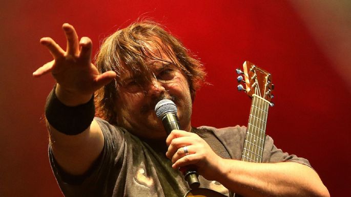 ¡Héroe sin capa! Jack Black se une a Carlos Santana y otros grandes músicos para un evento benéfico