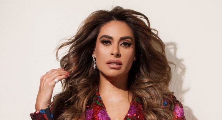 Galilea Montijo reaparece en 'LCDLFM' y roba suspiros con este entallado 'look' rojo de temporada