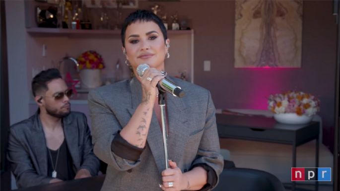 La cantante Demi Lovato ofrece un concierto íntimo desde su casa para Tiny Desk Home