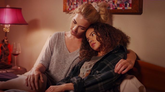 Netflix confirma temporada 2 de la polémica serie 'Ginny y Georgia'