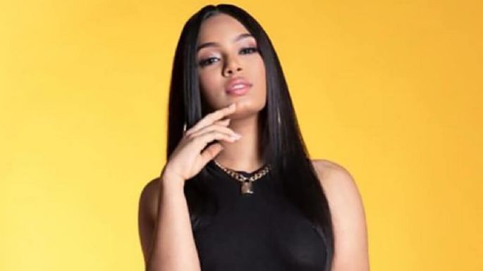 La rapera dominicana de 17 años, La Ross, firma contrato con Sony Music México