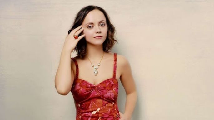 Revelan que Tim Burton quiere a Christina Ricci como 'Morticia' en 'La familia Addams'